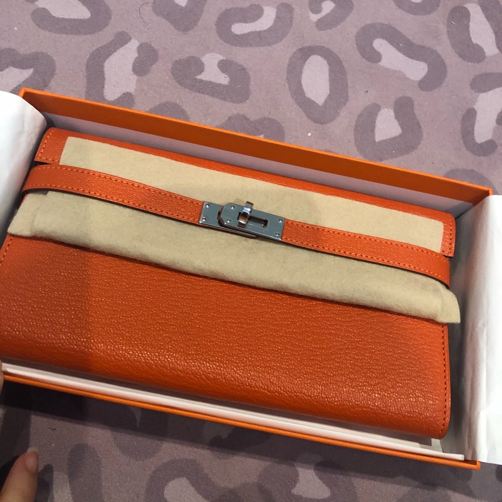 SOLD Brand new 100% authentic Hermes kelly long wallet